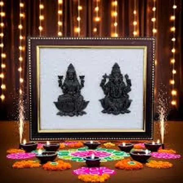 Pyrite_Idol_With_Selenite_Frame