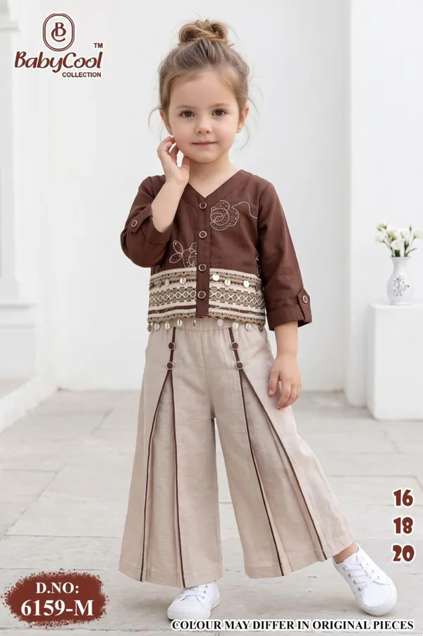 Brown_Embroidered_Ethnic_Set_for_Girls