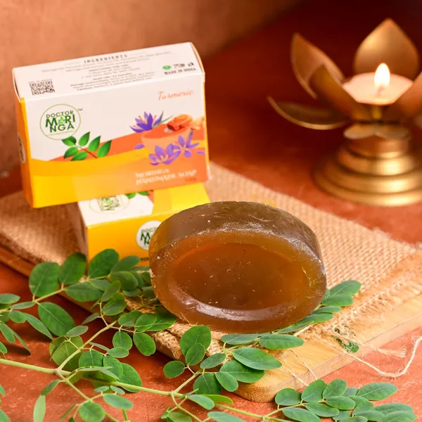 Moringa_Handmade_Turmeric_Soap_Bathing