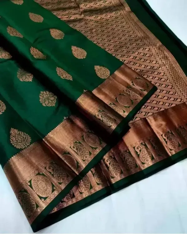 Green_Woven_Ethnic_Saree_for_Women