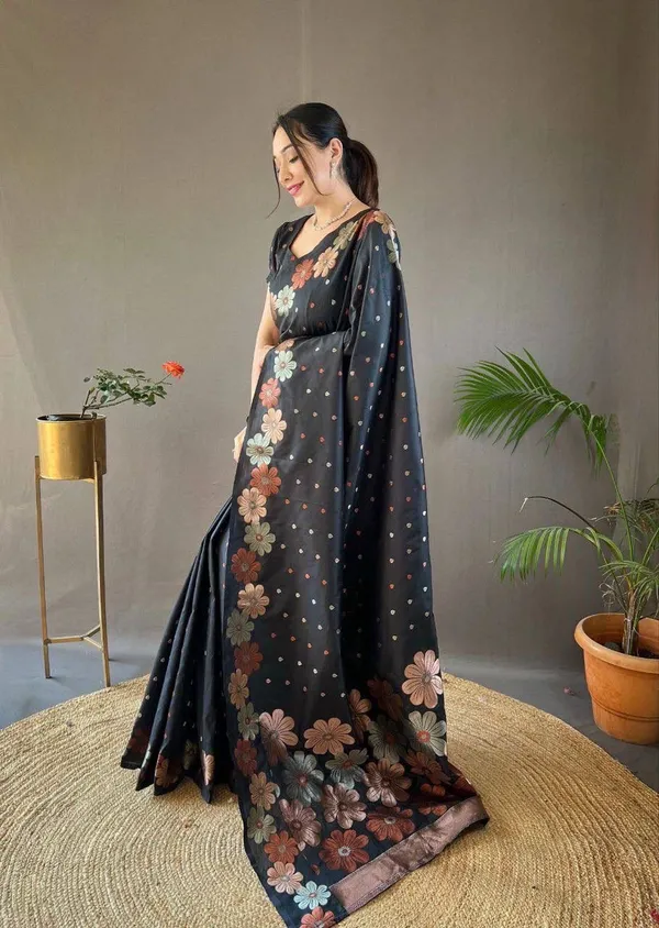 Black_Floral_Print_Saree_for_Women