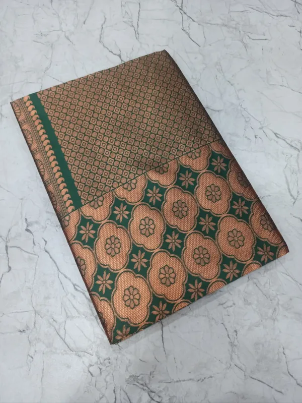 Green_Floral_Pattern_Saree_for_Women