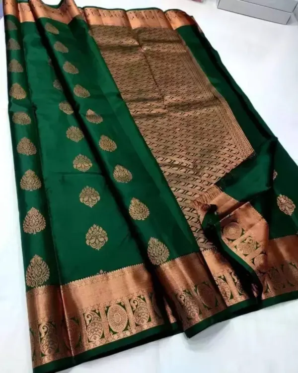 Green_Woven_Ethnic_Saree_for_Women