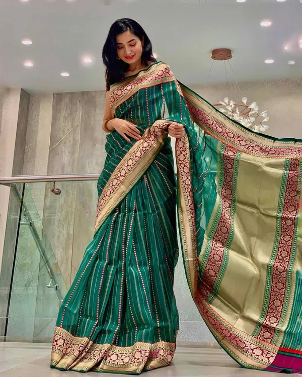 Teal_Striped_Printed_Saree_for_Women