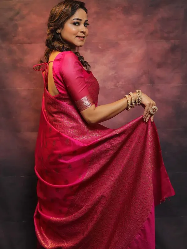 Pink_Woven_Saree_for_Women