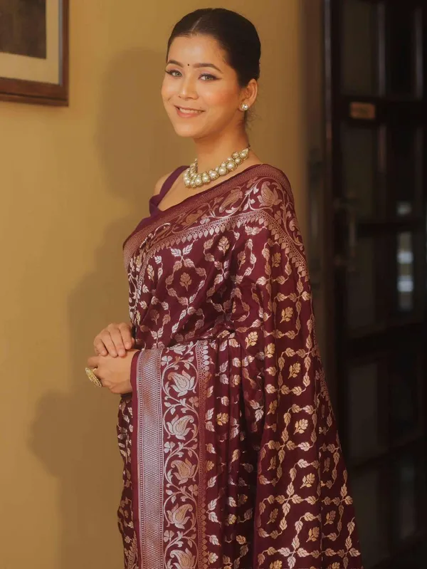 Maroon_Floral_Motif_Ethnic_Saree_for_Women