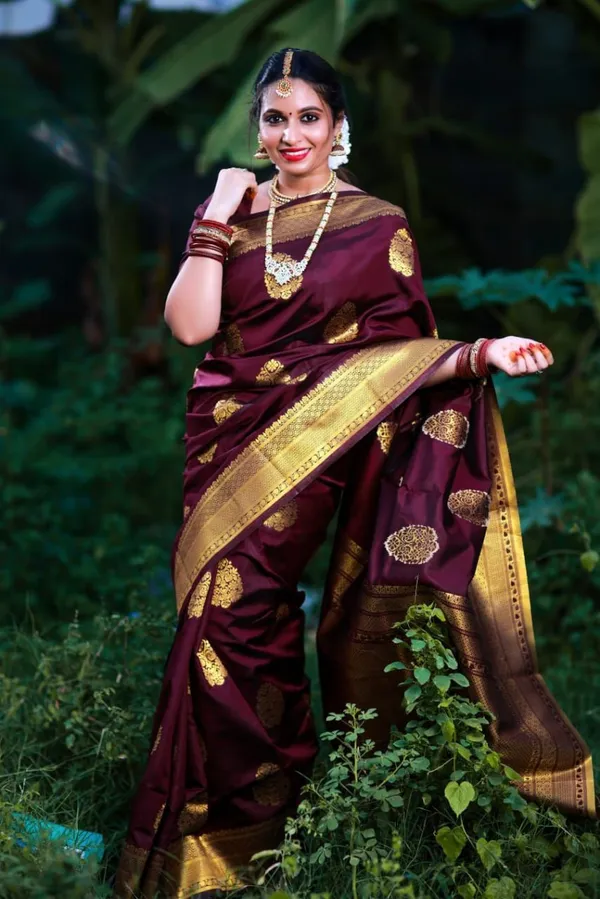 Maroon_Traditional_Saree_for_Women