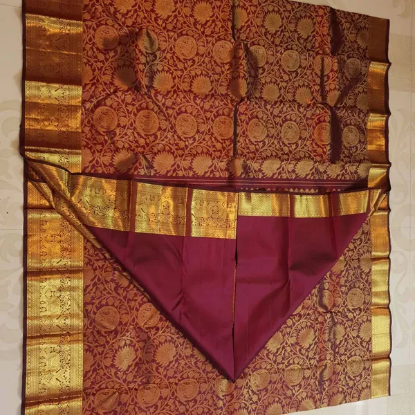 Maroon_Brocade_Saree_for_Women