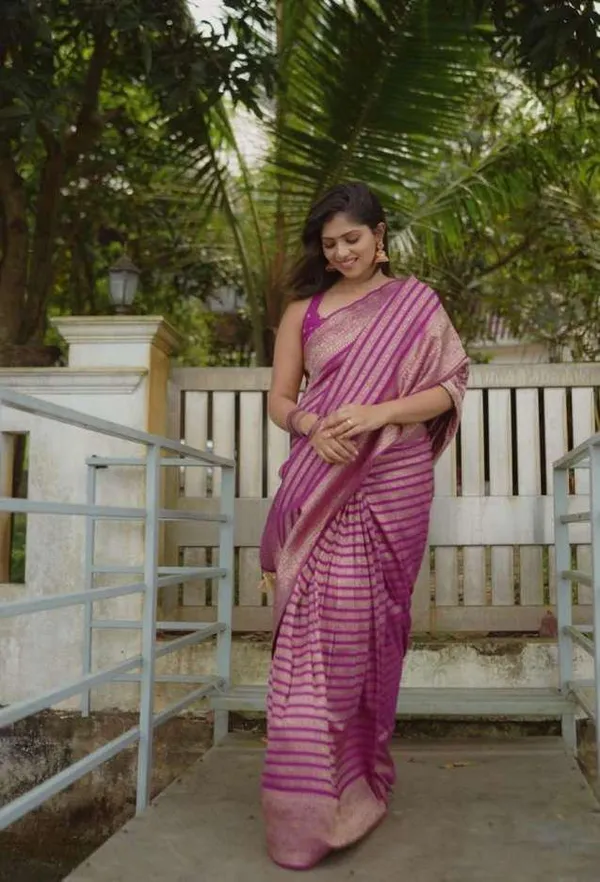 Purple_Striped_Saree_for_Women