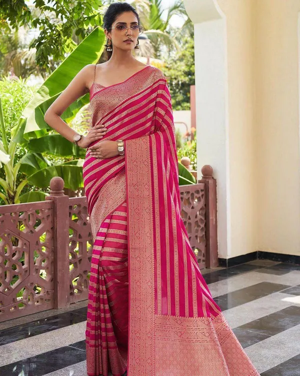 Pink_Woven_Saree_for_Women