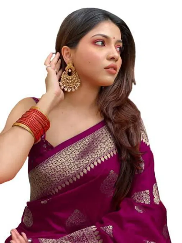 Magenta_Woven_Traditional_Saree_for_Women