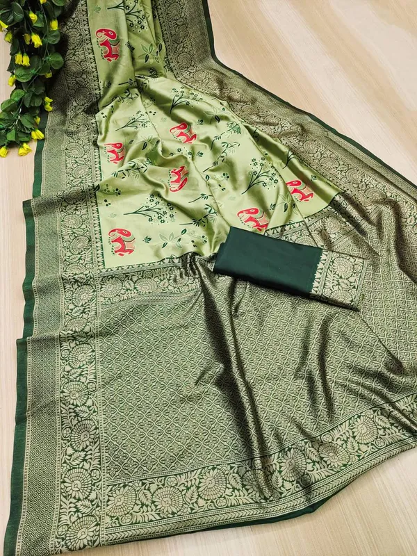 Green_Printed_Saree_For_Women
