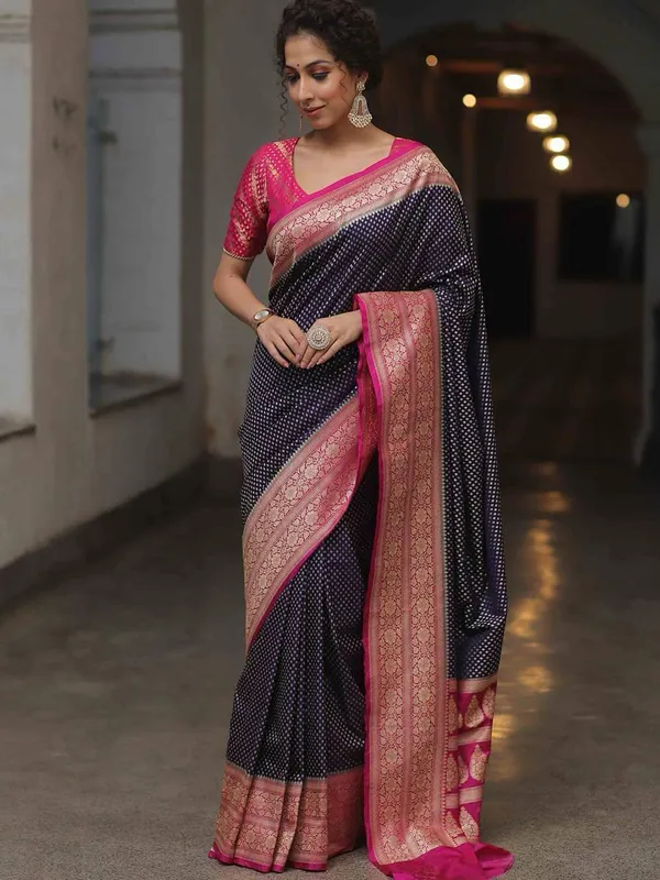 Navy_Blue_Floral_Border_Saree_for_Women