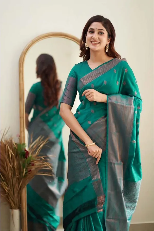 Teal_Woven_Traditional_Saree_for_Women