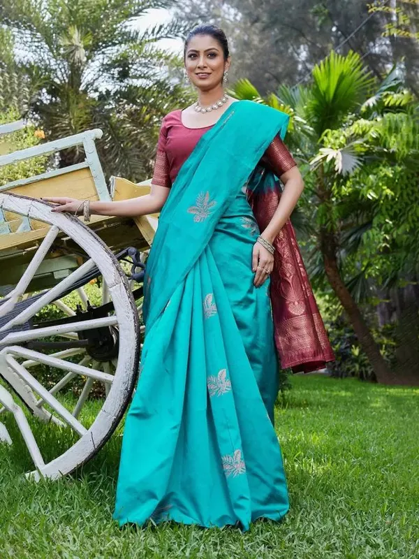 Teal_Woven_Saree_for_Women