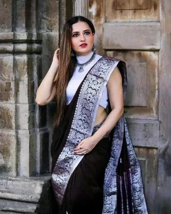 Black_Woven_Silver_Border_Saree_for_Women