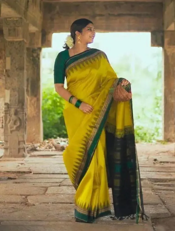 Yellow_Green_Border_Traditional_Saree_for_Women