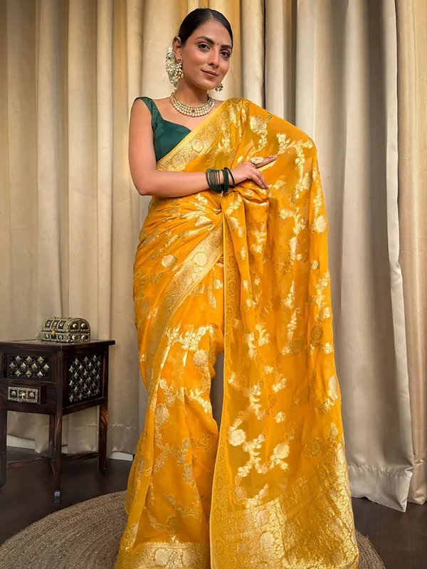 Yellow_Woven_Pattern_Saree_for_Women