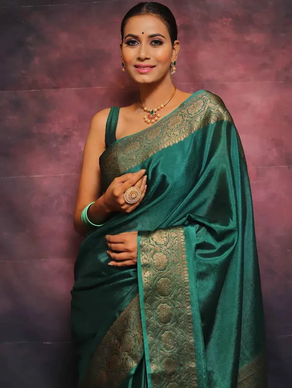 Green_Silk_Zari_Border_Saree_for_Women