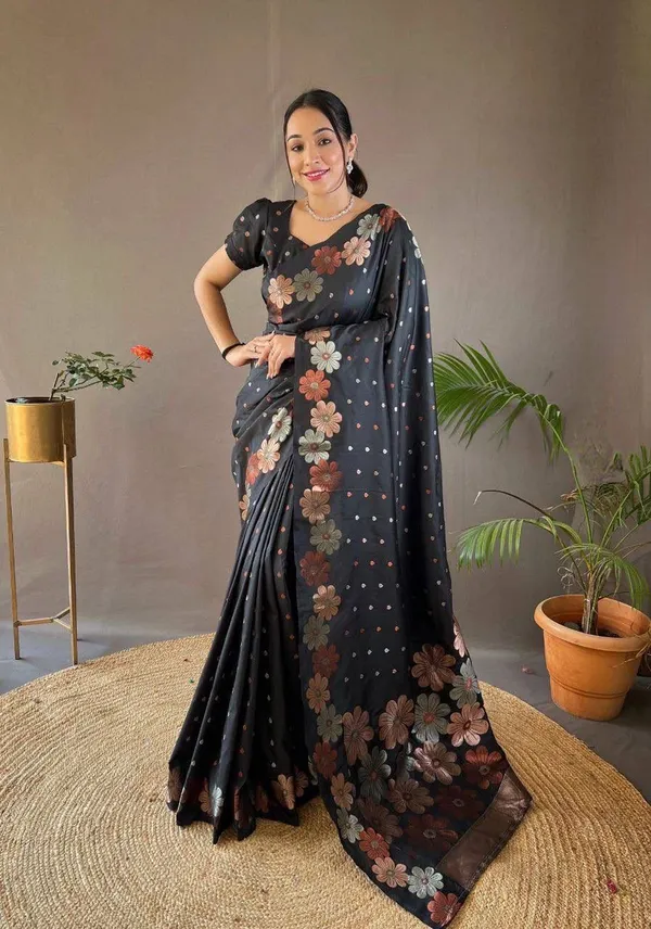 Black_Floral_Print_Saree_for_Women