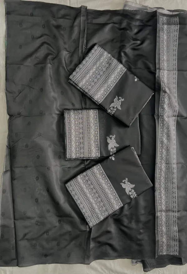Black_Floral_Border_Saree_for_Women