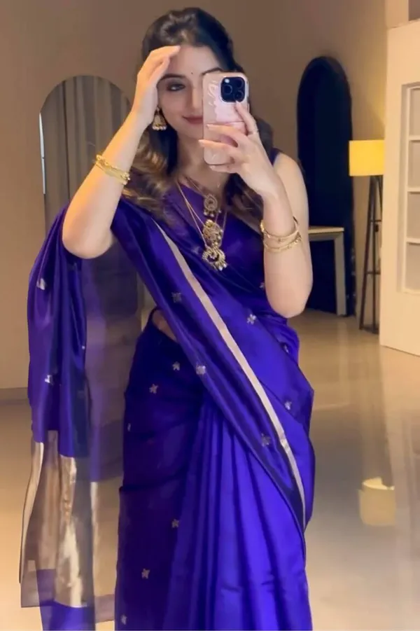 Purple_Glossy_Traditional_Saree_for_Women