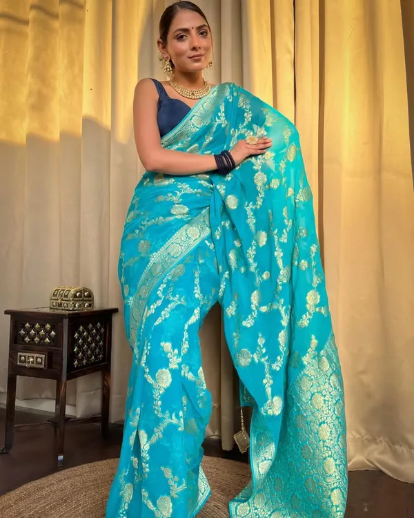 Turquoise_Floral_Saree_for_Women
