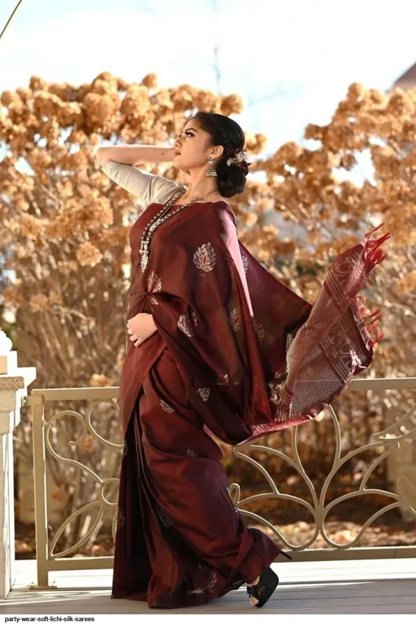Maroon_Printed_Saree_With_Blouse_for_Women