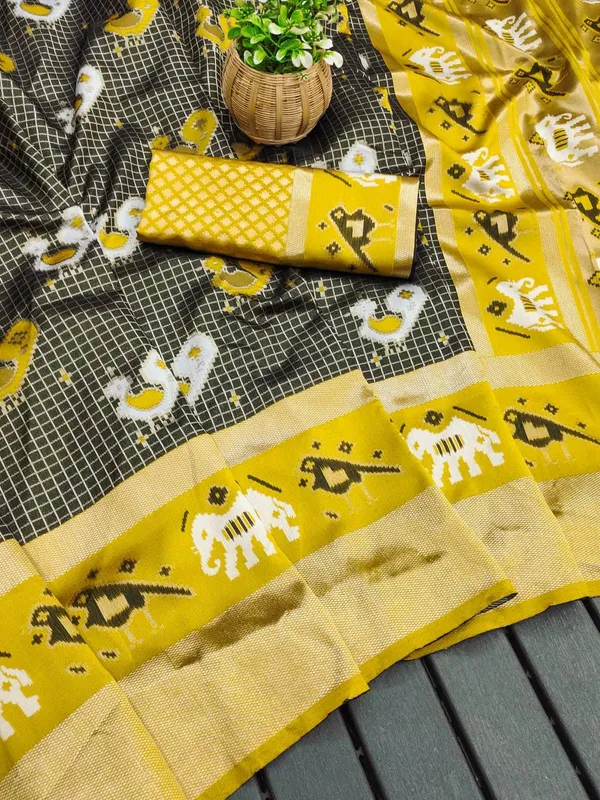 Black_And_Yellow_Printed_Saree_For_Women