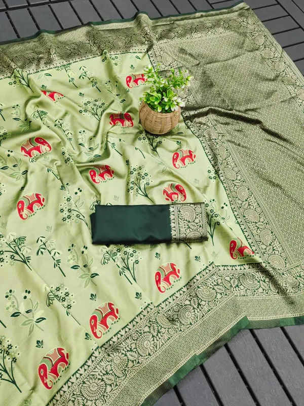 Green_Printed_Saree_For_Women