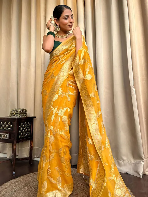 Yellow_Woven_Pattern_Saree_for_Women