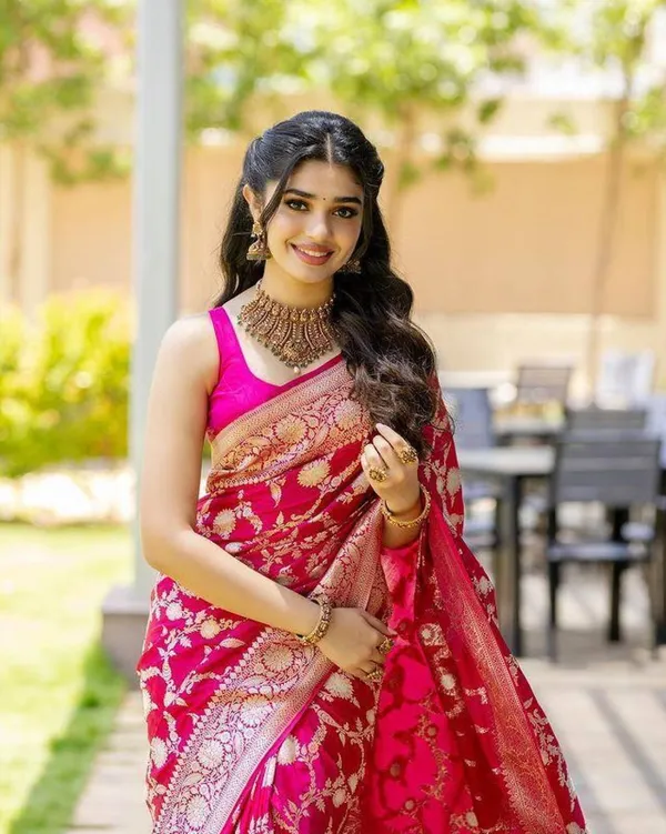 Maroon_Floral_Woven_Saree_Set_for_Women