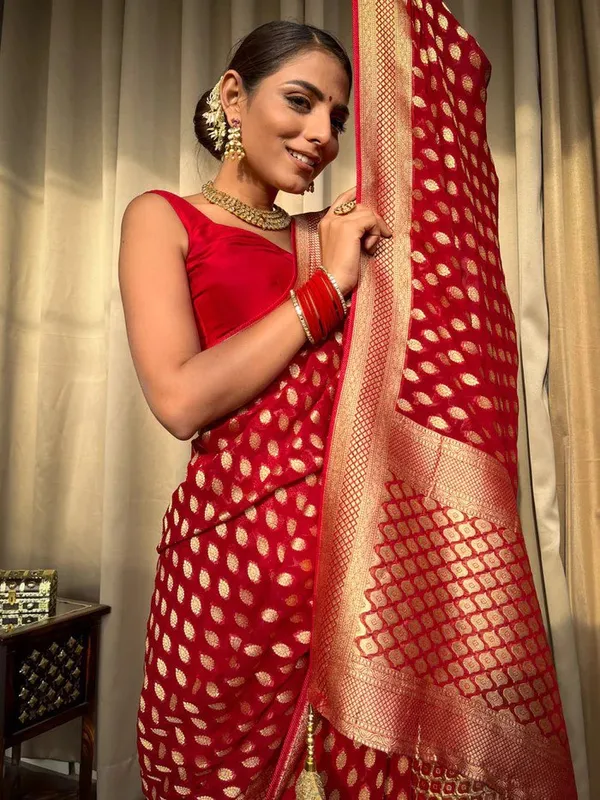 Red_Gold_Print_Saree_for_Women