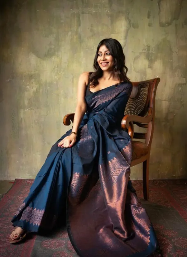Navy_Blue_Printed_Saree_for_Women