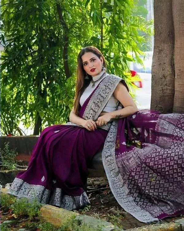 Purple_Patterned_Saree_for_Women