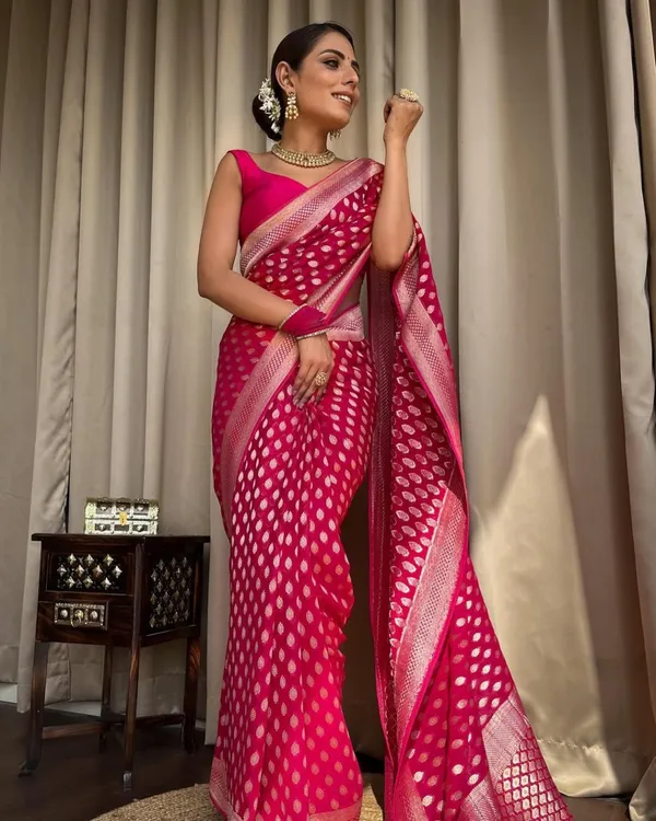 Pink_Printed_Saree_for_Women