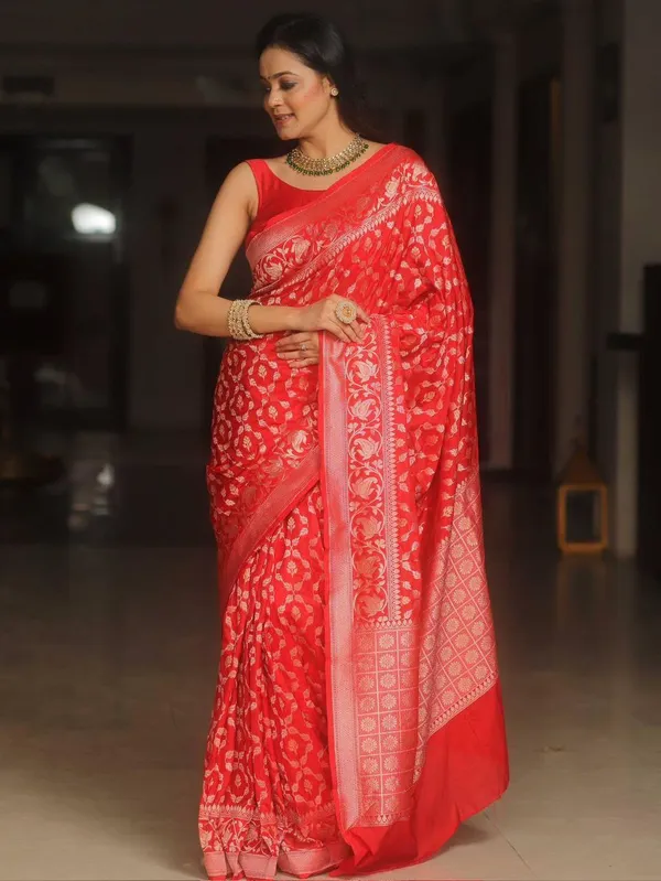 Red_Floral_Saree_for_Women