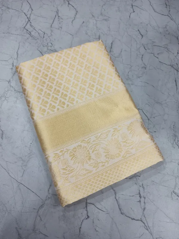 Cream_Woven_Floral_Patterned_Saree_for_Women