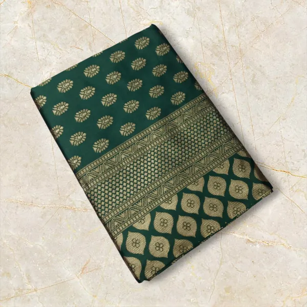 Green_Woven_Traditional_Saree_for_Women