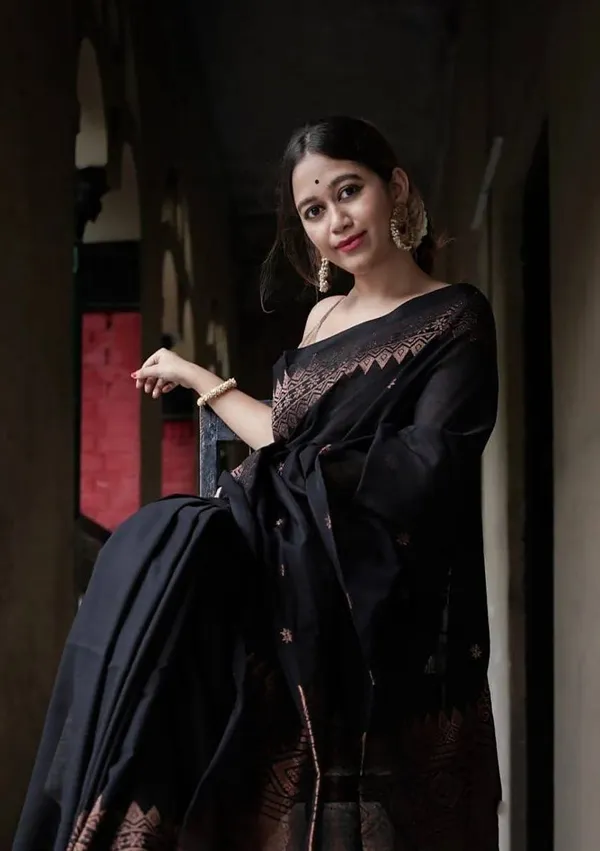 Black_Woven_Saree_for_Women