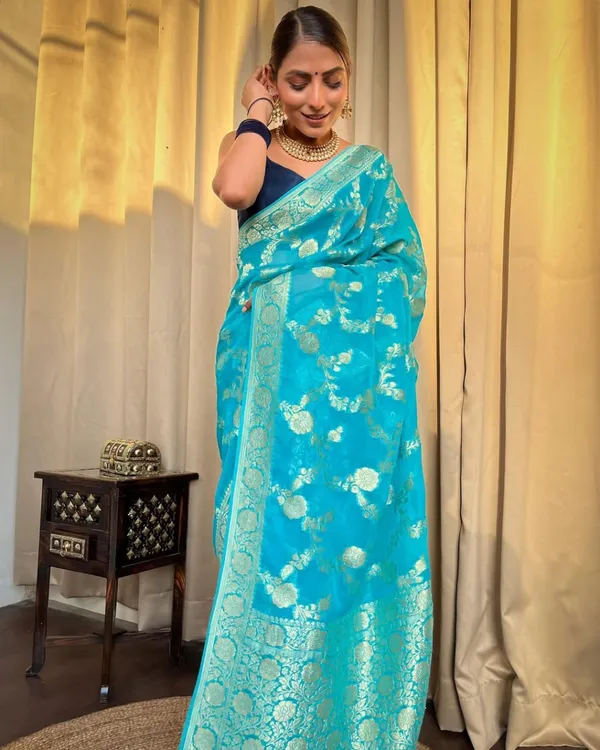 Turquoise_Floral_Saree_for_Women