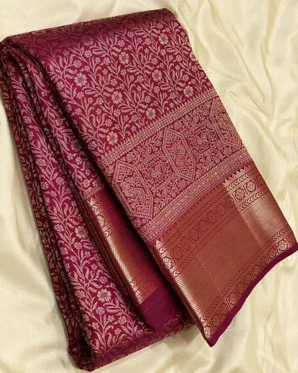 Maroon_Woven_Traditional_Saree_for_Women