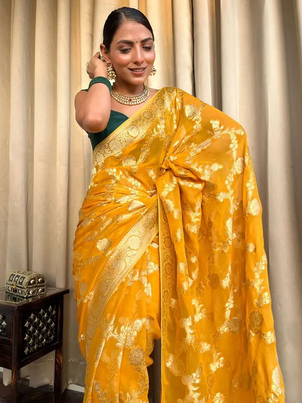 Yellow_Woven_Pattern_Saree_for_Women