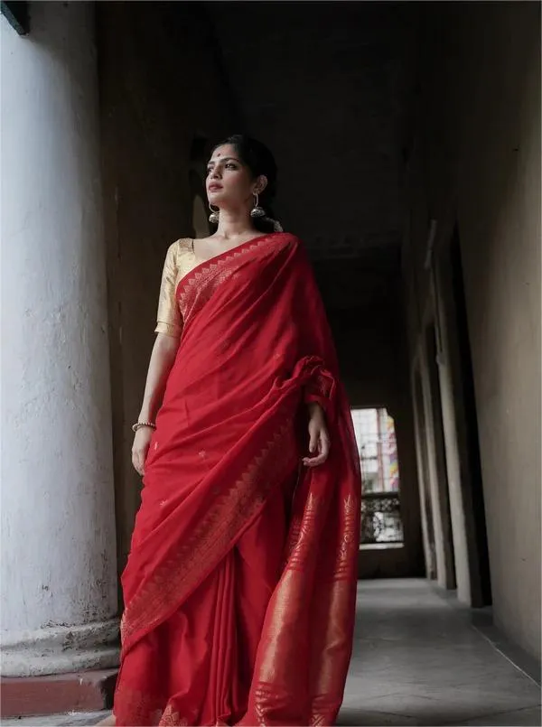 Red_Traditional_Woven_Saree_for_Women