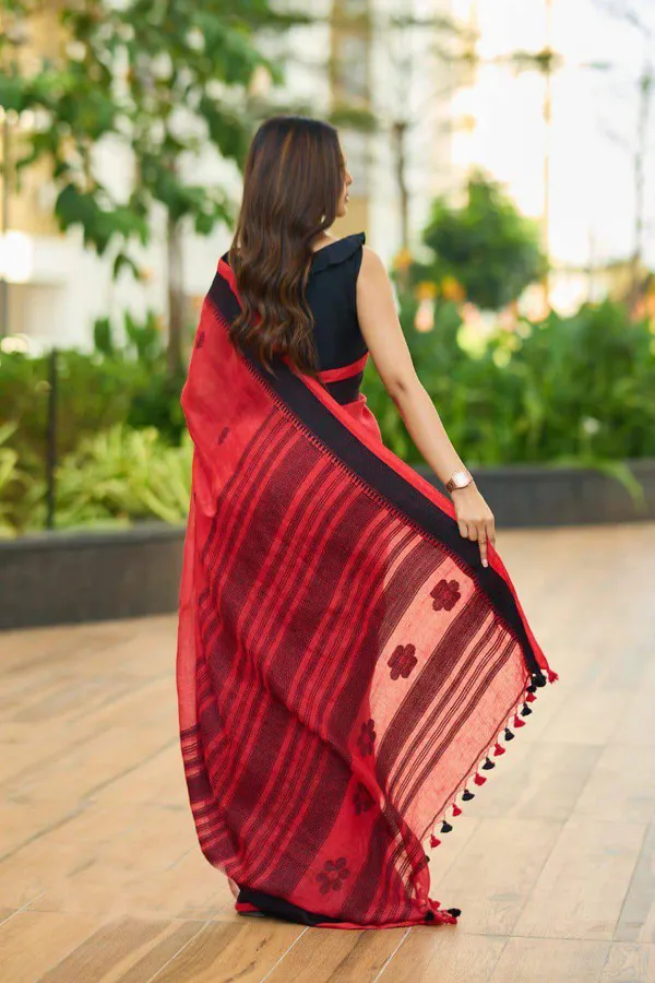 Red_Black_Printed_Saree_for_Women