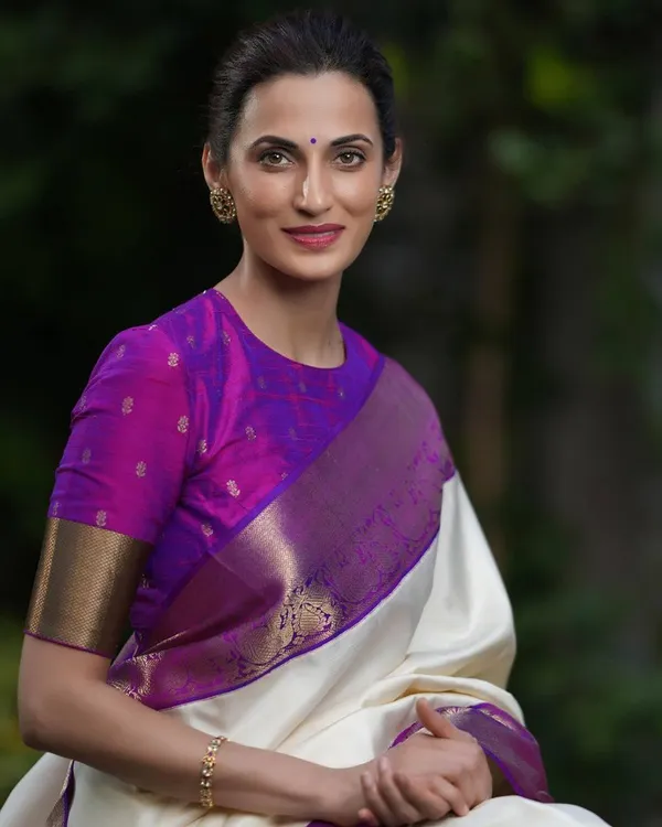Purple_Traditional_Saree_Set_for_Women
