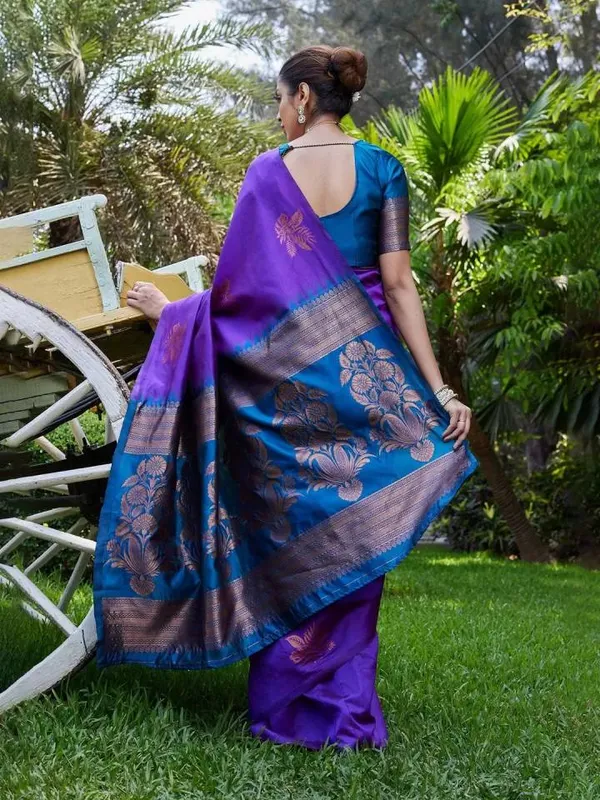 Blue_And_Purple_Floral_Saree_for_Women
