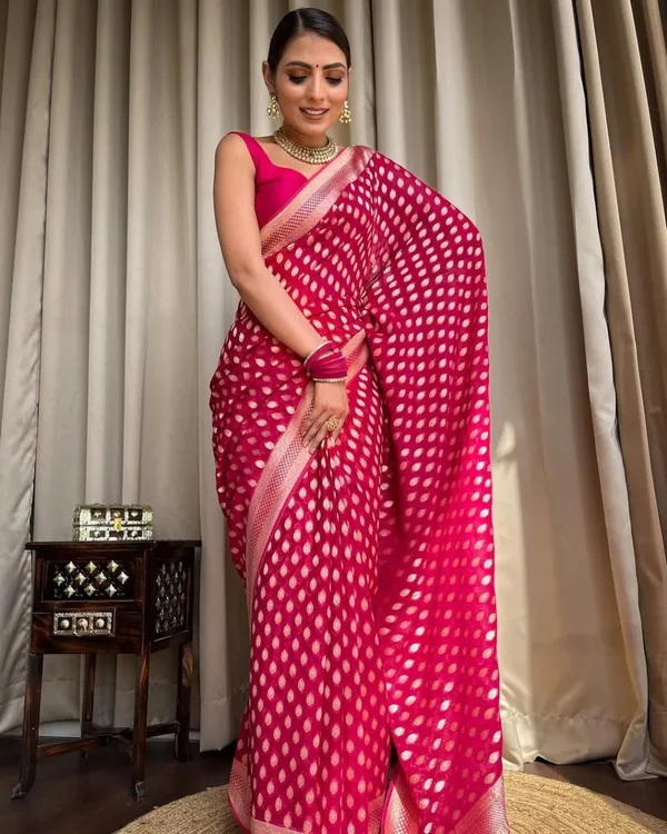 Pink_Printed_Saree_for_Women