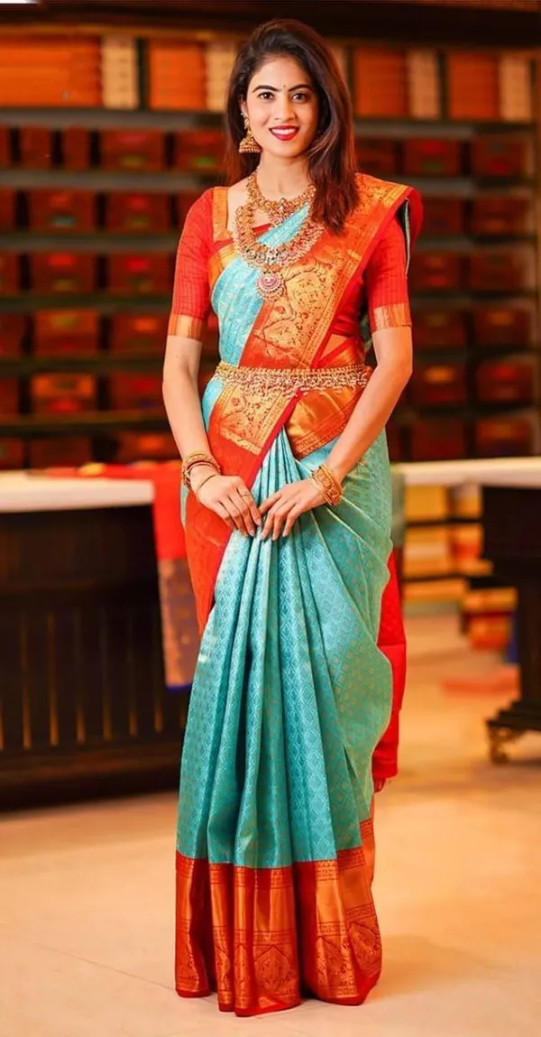 Red_Turquoise_Traditional_Saree_For_Women