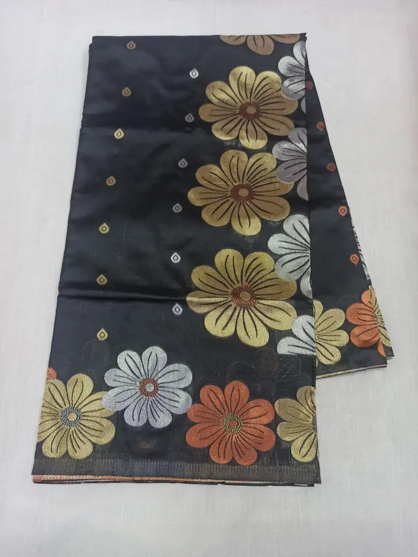 Black_Floral_Print_Saree_for_Women